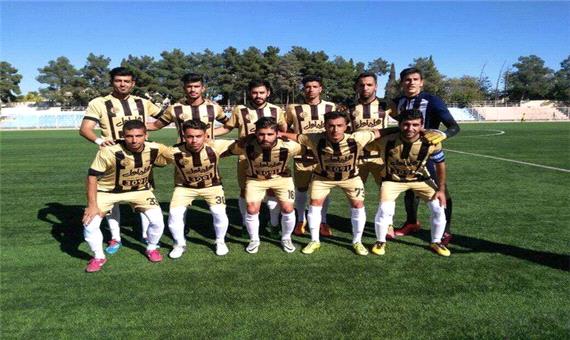 مدیرعامل باشگاه قشقایی شیراز: چرا باید در شرایط کرونایی بازی کنیم