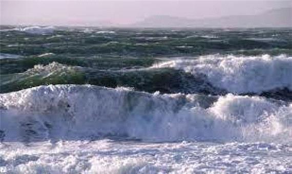 افزایش ارتفاع موج در نواحی خلیج فارس تا 3 متر